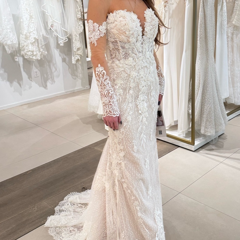 NWT Pronovias AETHRA Bridal Sleeves